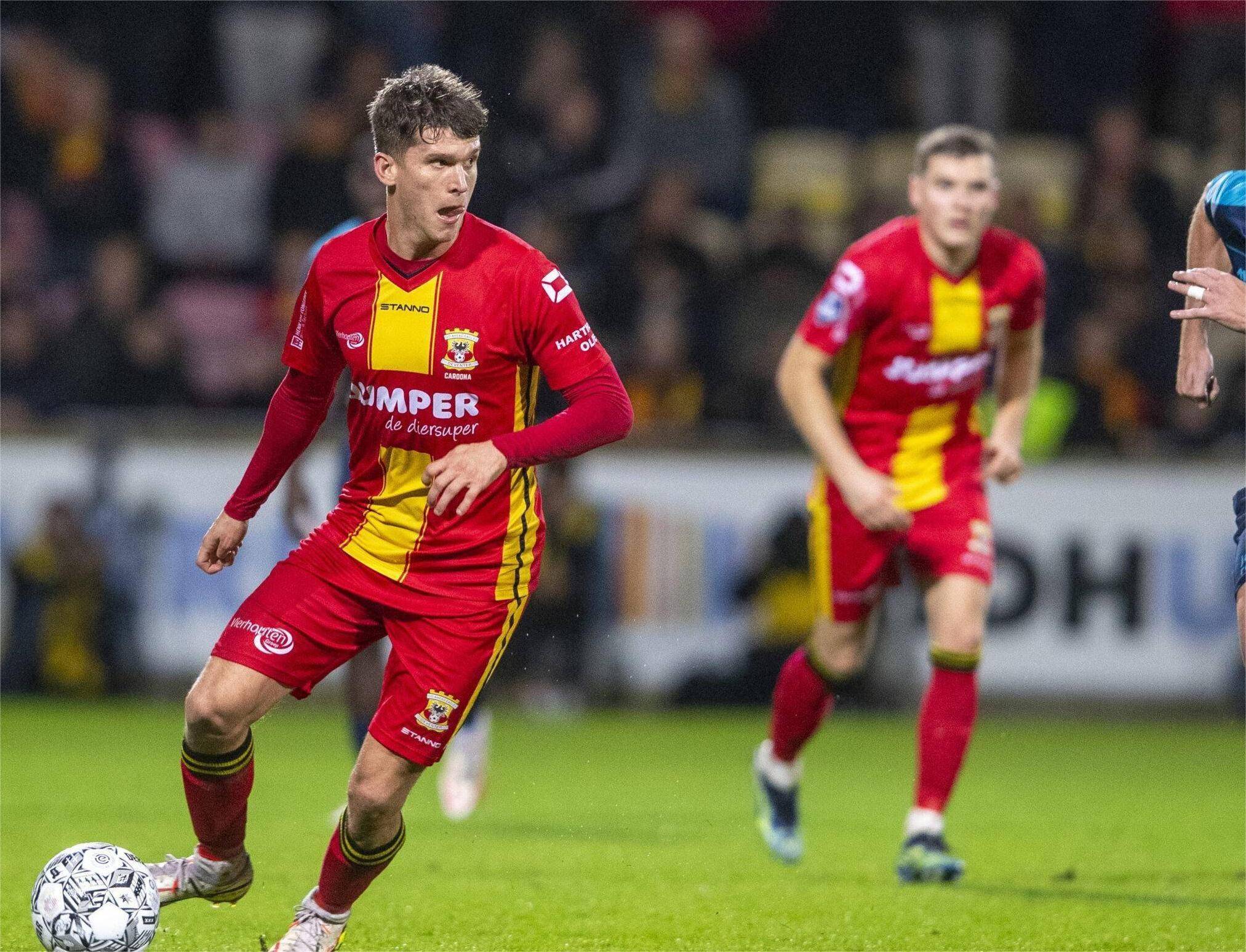 从后场防守 从后场防守