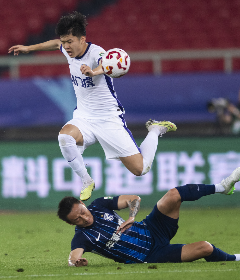 尤其是在连 尤其是在连