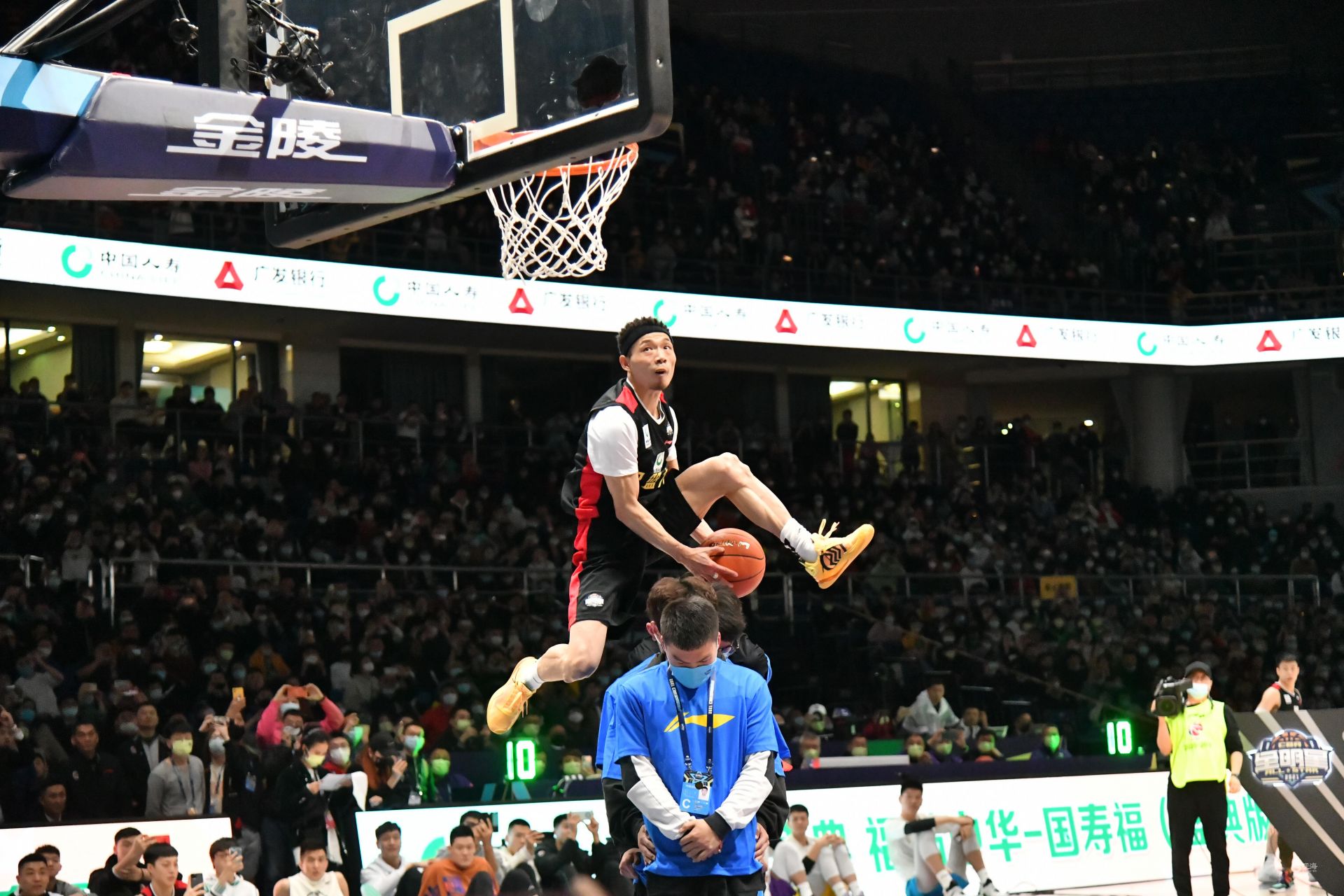 琼斯的多次 琼斯的多次