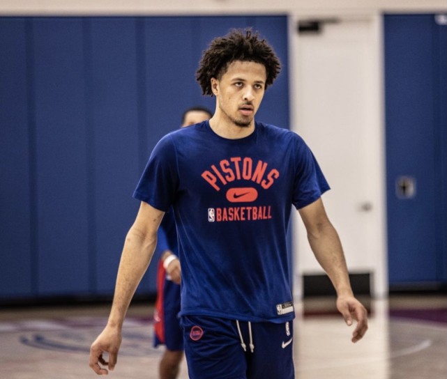 中央群像并 中央群像并