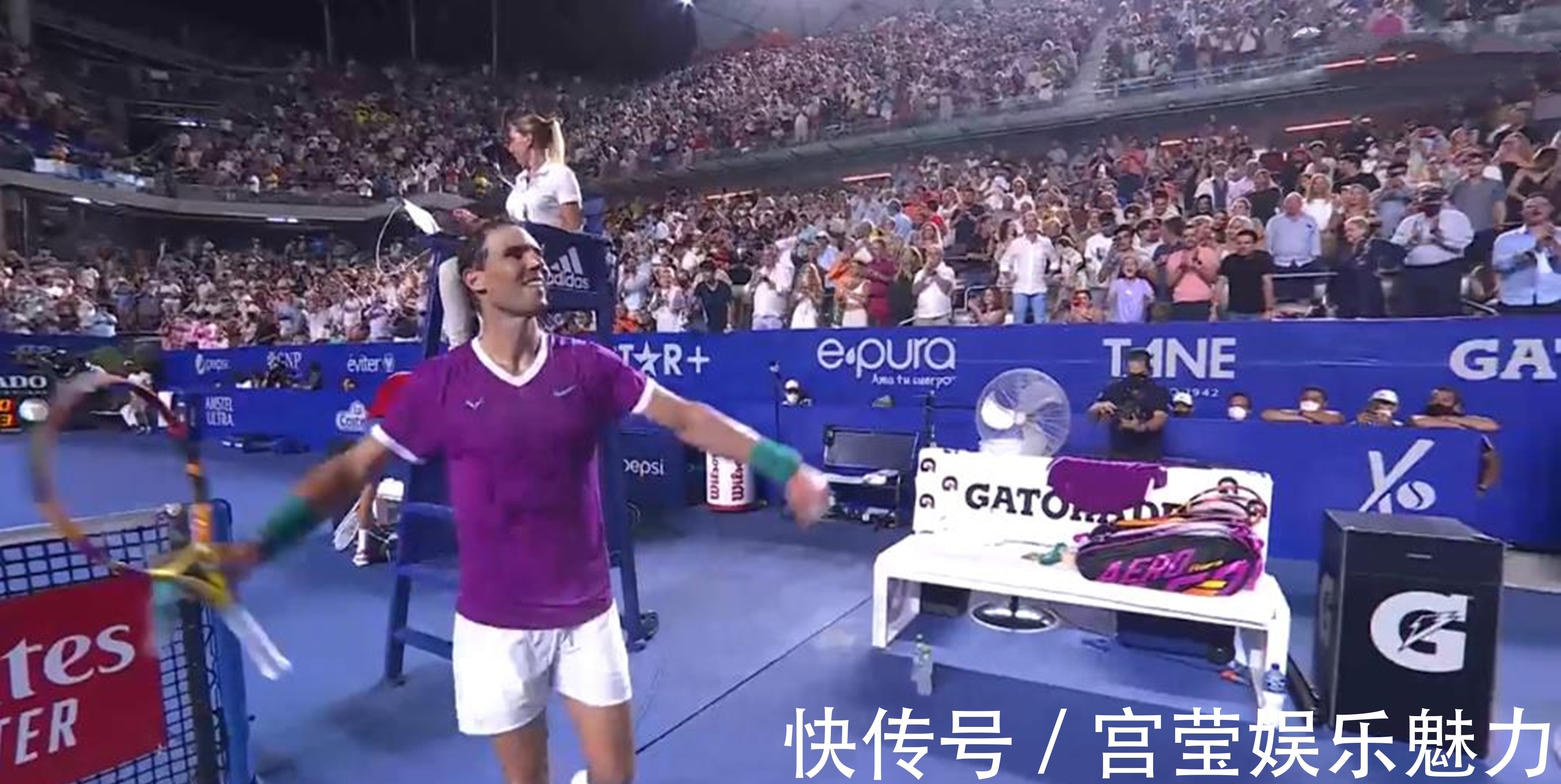 拜仁更衣室 拜仁更衣室